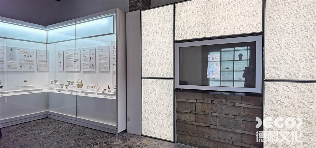 在展廳裝修中，如何設置顧客咨詢臺以提供服務？