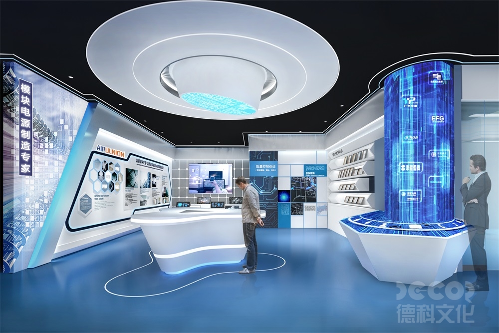 VR展館設計中如何結合人工智能技術提供智能導覽？