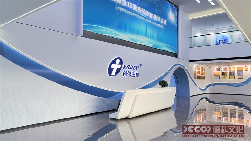 如何通過展覽廳設計傳達品牌故事？